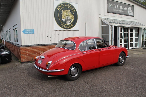 Jaguar Mark 2 2 of 22
