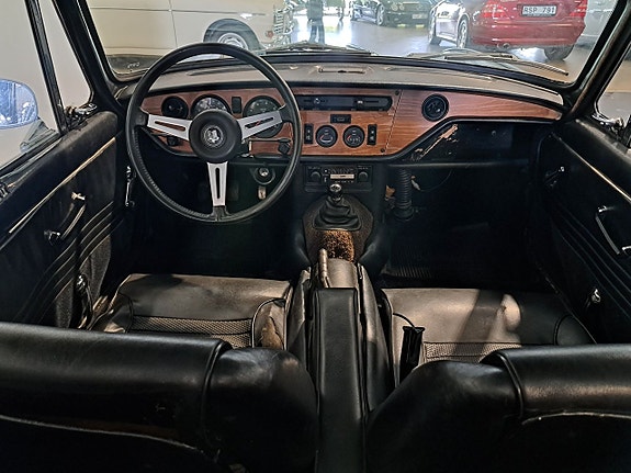 Triumph GT6 9 of 9