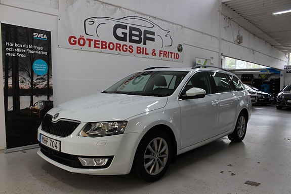 Skoda Octavia 2 of 5