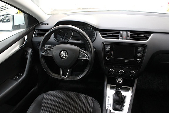 Skoda Octavia 13 of 22