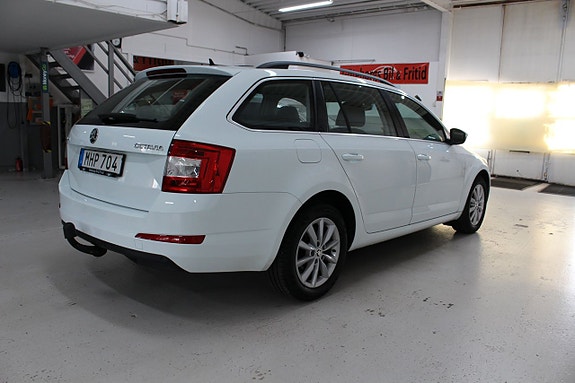 Skoda Octavia 6 of 22