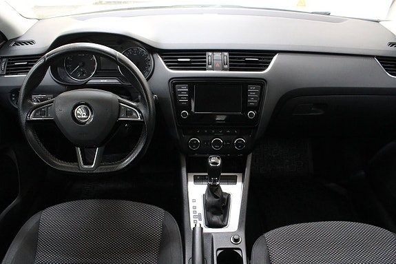 Skoda Octavia 12 of 22