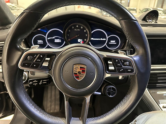 Porsche Panamera Turbo 20 of 22