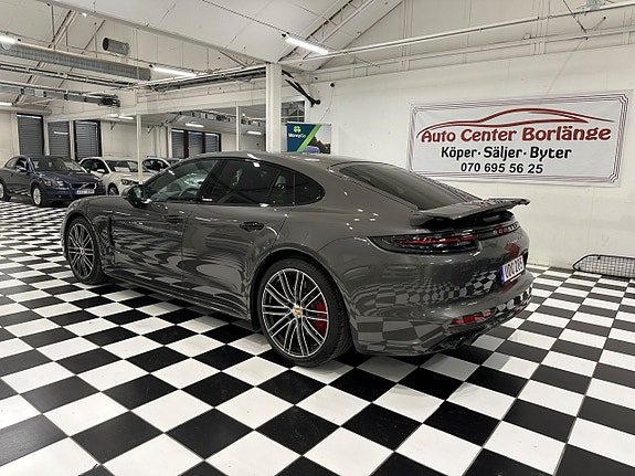 Porsche Panamera Turbo 8 of 22
