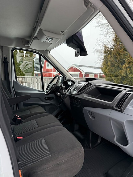 Ford Transit 11 of 15