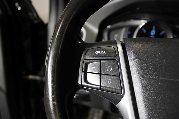 Volvo XC60 25 of 27
