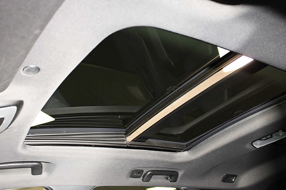 Volvo XC60 16 of 27
