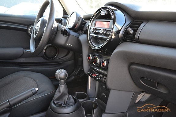MINI Cooper 11 of 15