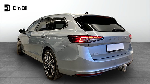 Skoda Superb 2 of 3