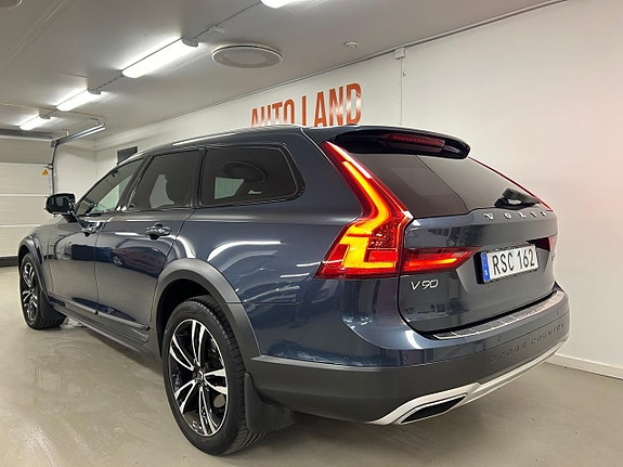 Volvo V90 Cross Country 5 of 5