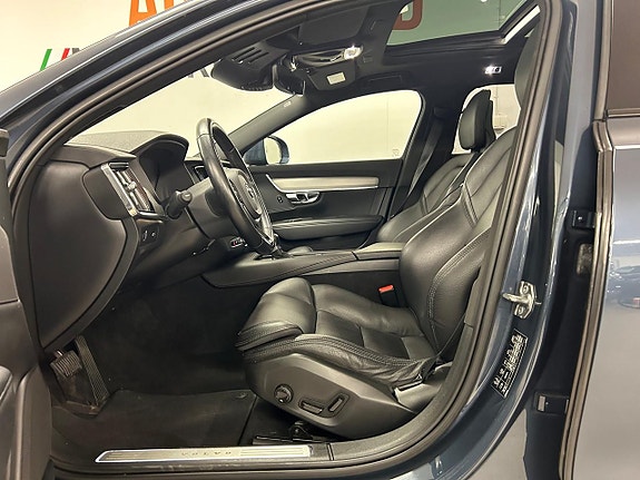 Volvo V90 Cross Country 7 of 26