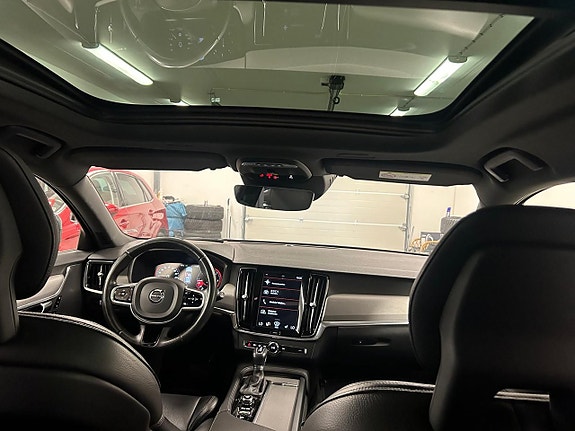 Volvo V90 Cross Country 17 of 26