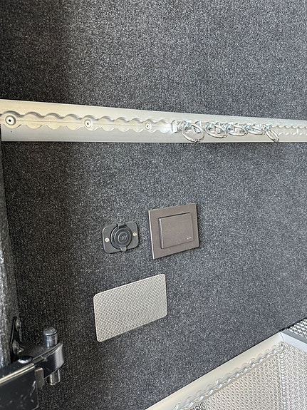 Volkswagen Crafter 23 of 27