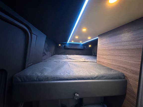 Volkswagen Crafter 12 of 27