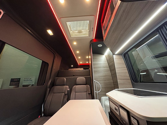 Volkswagen Crafter 18 of 27