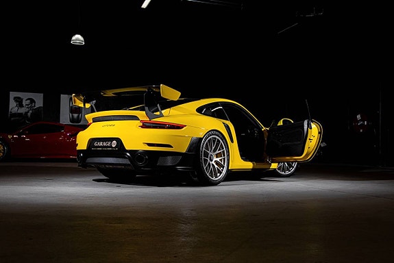 Porsche 911 GT2 RS 5 of 5