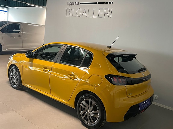 Peugeot 208 4 of 17
