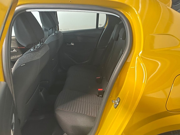 Peugeot 208 14 of 17