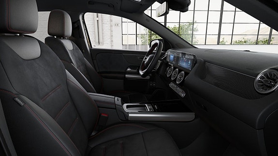 Mercedes-Benz GLA250 e 12 of 17