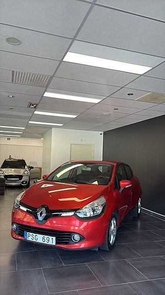 Renault Clio 2 of 5