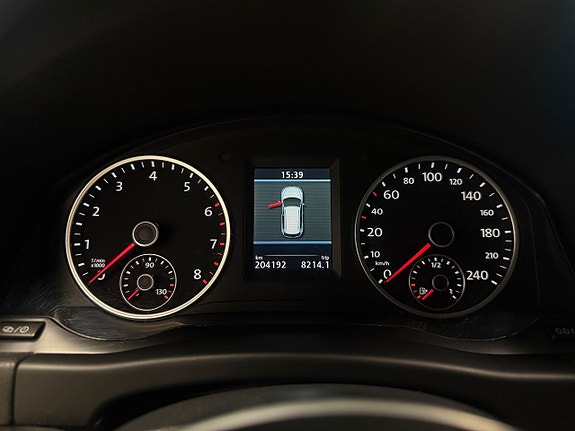 Volkswagen Tiguan - 17