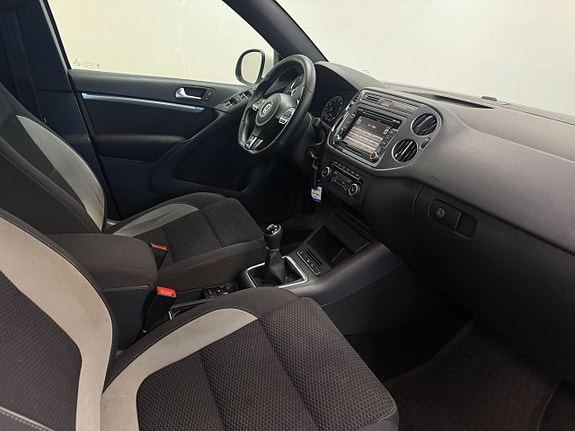Volkswagen Tiguan - 13