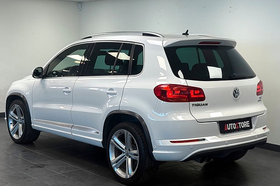 Volkswagen Tiguan - 2