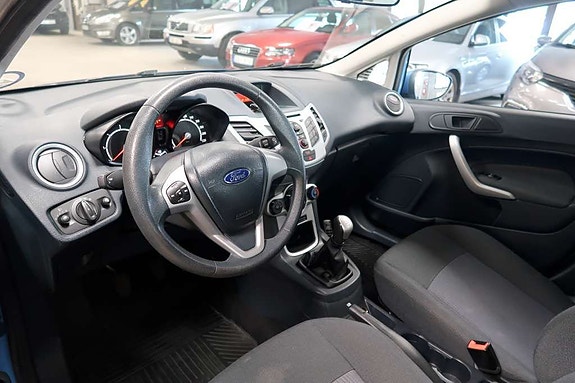Ford Fiesta 11 of 12