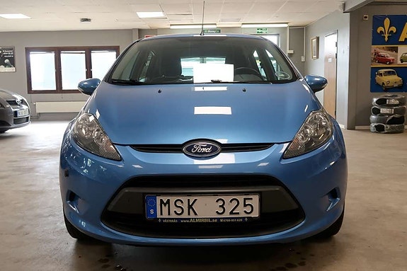 Ford Fiesta 2 of 12