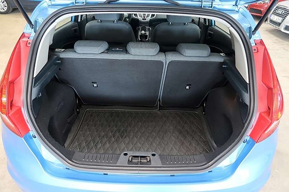 Ford Fiesta 7 of 12