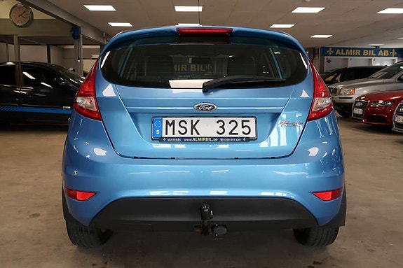 Ford Fiesta 5 of 12