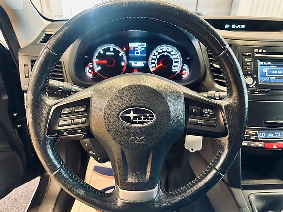 Subaru Legacy 10 of 19