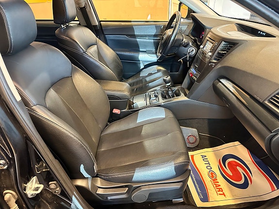 Subaru Legacy 15 of 19