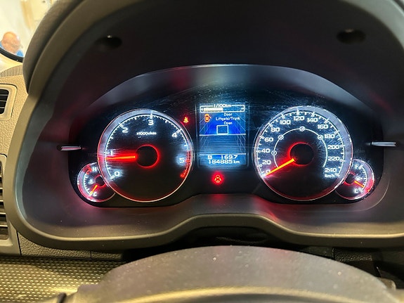 Subaru Legacy 8 of 19