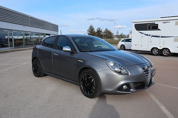 Alfa Romeo Giulietta 6 of 12