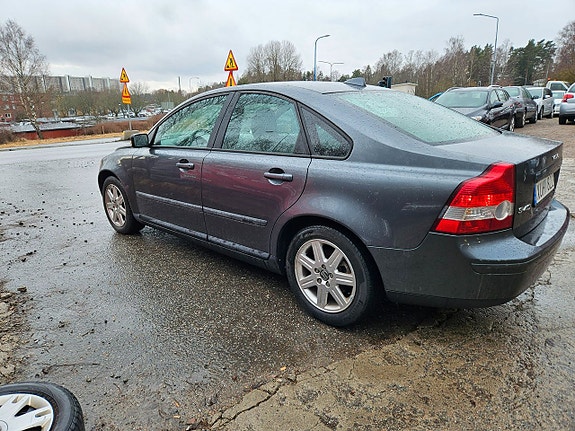 Volvo S40 4 of 5