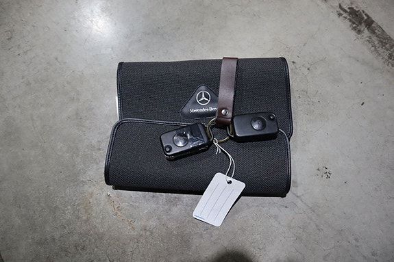 Mercedes-Benz SLK230 17 of 17