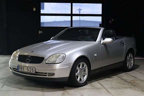 Mercedes-Benz SLK230 3 of 17