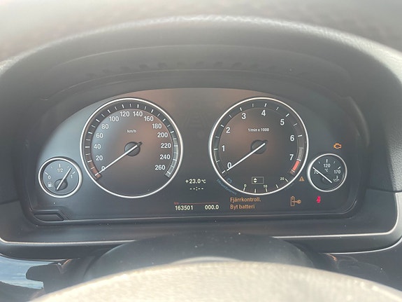 BMW 520 8 of 11
