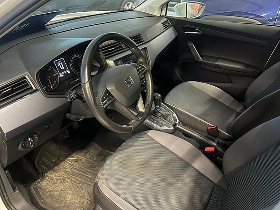 Seat Arona 4 of 5