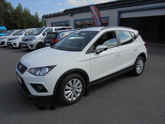 Seat Arona 8 of 14