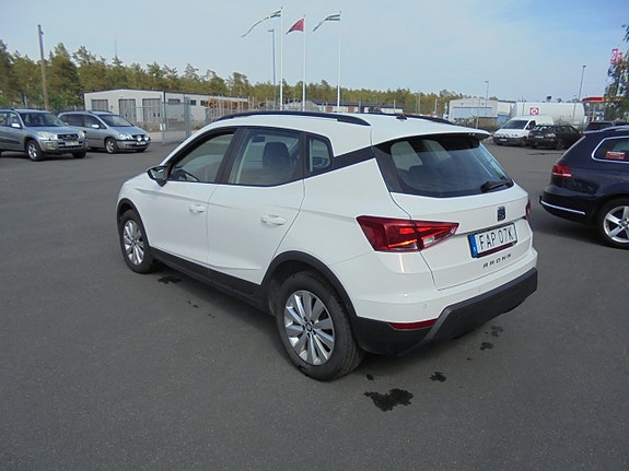 Seat Arona 7 of 14