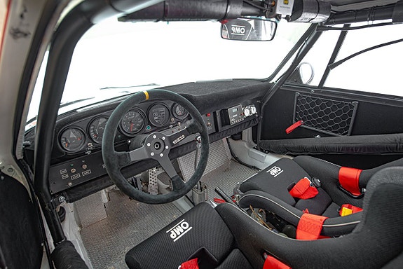 Porsche 911 11 of 30