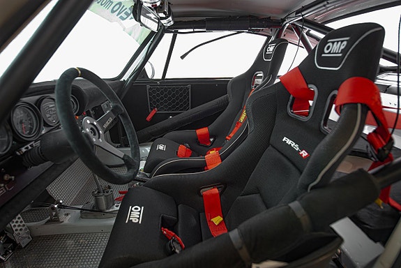 Porsche 911 12 of 30