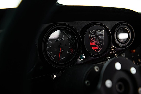 Porsche 911 22 of 30
