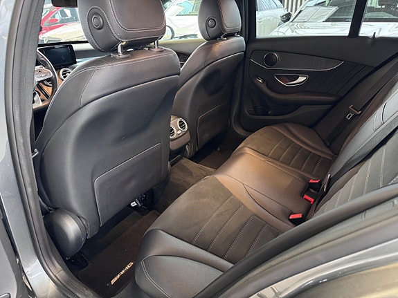 Mercedes-Benz C200 7 of 18
