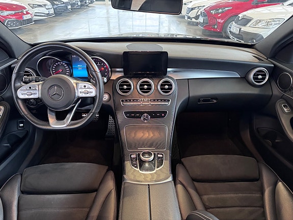 Mercedes-Benz C200 8 of 18