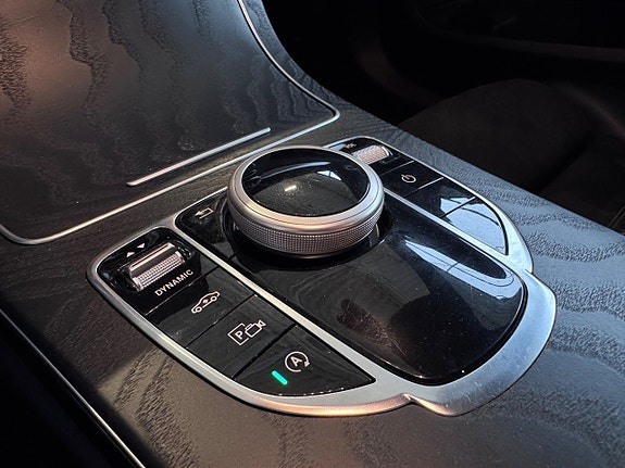 Mercedes-Benz C200 14 of 18