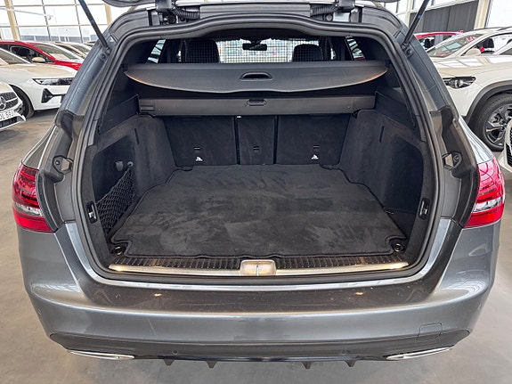 Mercedes-Benz C200 5 of 5