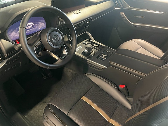 Mazda CX-60 8 of 13